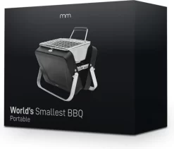 Mikamax Draagbare Mini BBQ - Barbecue - 's Werelds Kleinste Barbecue - Past In Je Broekzak - 18 × 6 × 15,5 Cm - 714 Gram - Mat Zwart -Thuis-BBQ 1200x1023