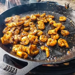 Valhal Outdoor Skillet / Plancha / Koekenpan - Gietijzer - Diameter 35cm, Twee Handvatten, VH35F -Thuis-BBQ 1200x1200 657