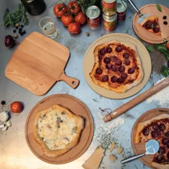 Boska Pizzaschep Amigo - Voor Warme En Koude Pizza - Kort Handvat - Beukenhout - 30 Cm Breed -Thuis-BBQ 1200x1200 793